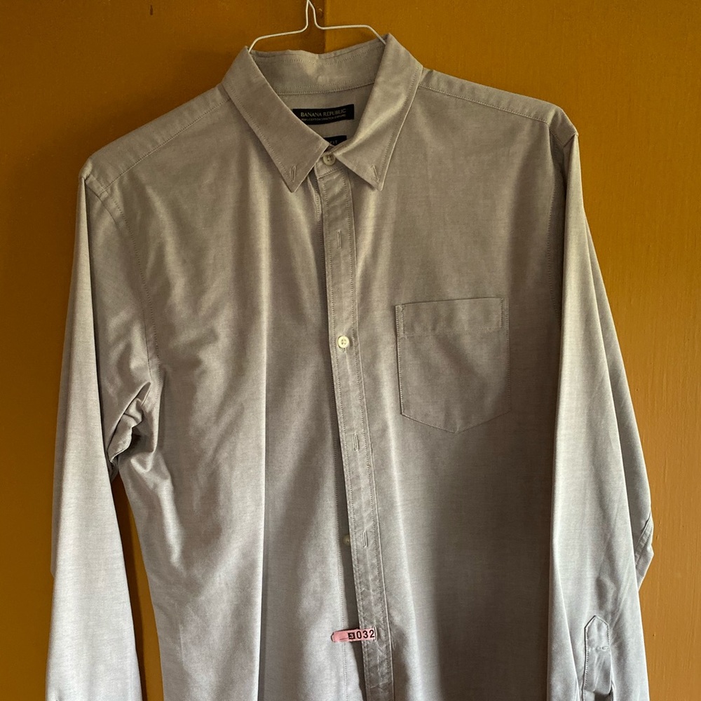 WORN ONCE Banana Republic Grant Fit Shirt (M Slim)